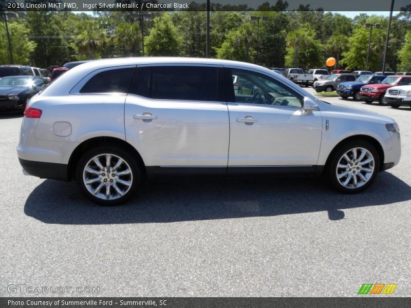 Ingot Silver Metallic / Charcoal Black 2010 Lincoln MKT FWD