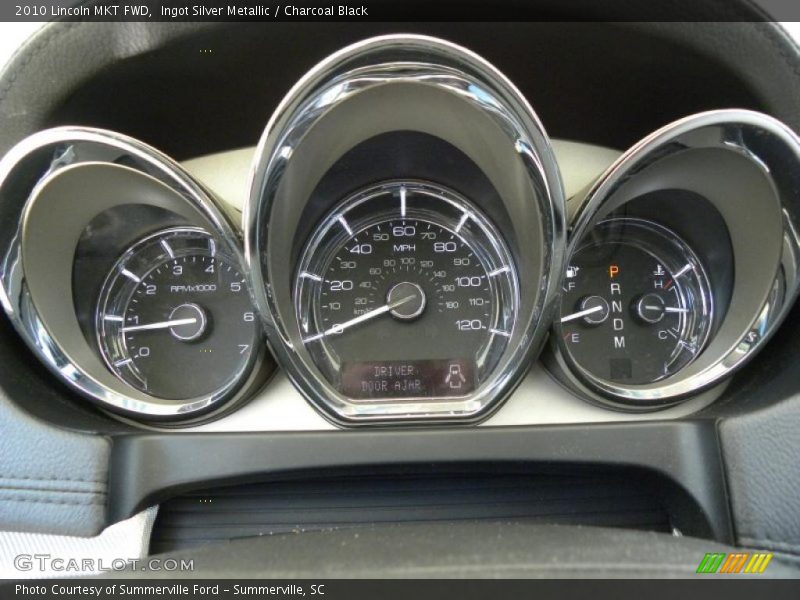 Ingot Silver Metallic / Charcoal Black 2010 Lincoln MKT FWD