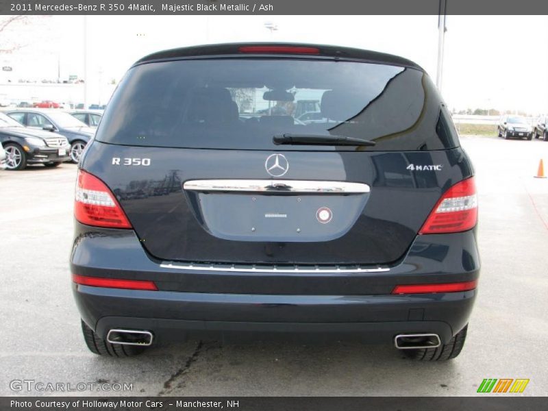 Majestic Black Metallic / Ash 2011 Mercedes-Benz R 350 4Matic