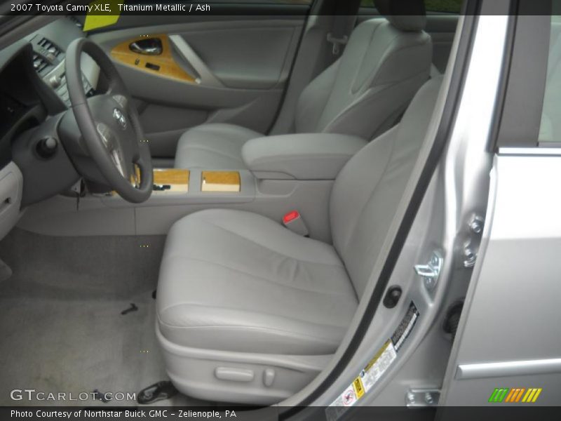 Titanium Metallic / Ash 2007 Toyota Camry XLE