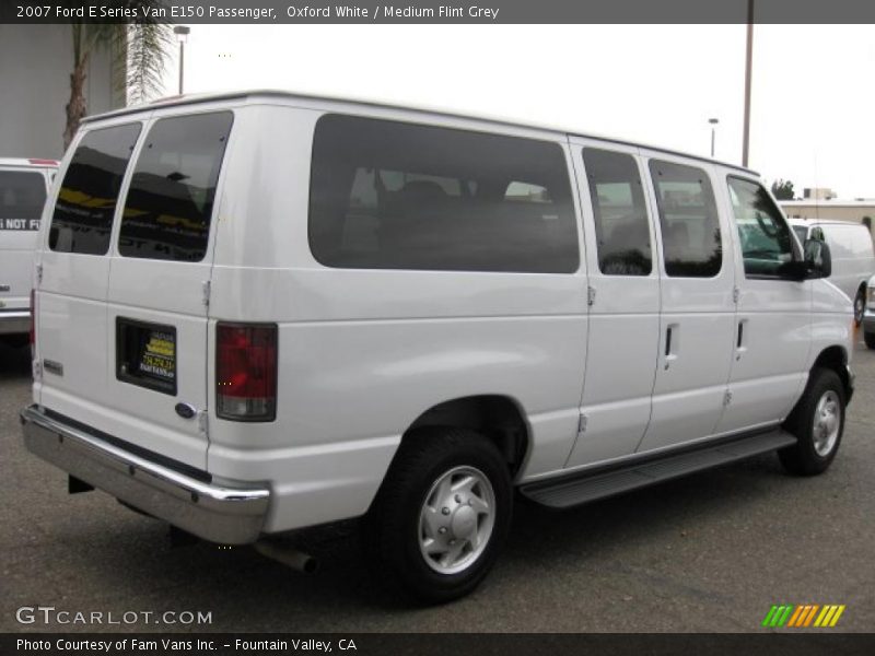 Oxford White / Medium Flint Grey 2007 Ford E Series Van E150 Passenger