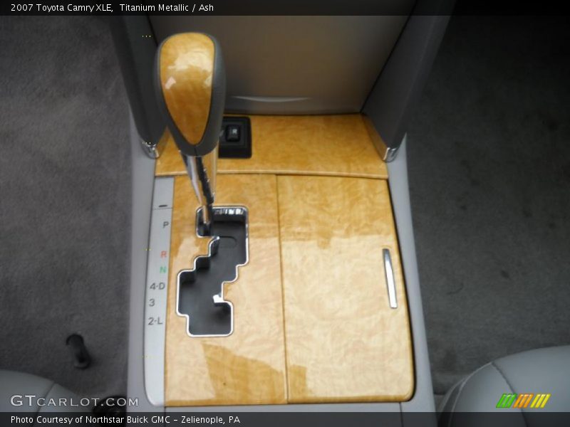 Titanium Metallic / Ash 2007 Toyota Camry XLE