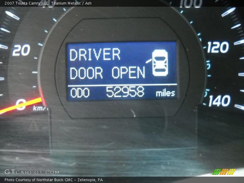 Titanium Metallic / Ash 2007 Toyota Camry XLE