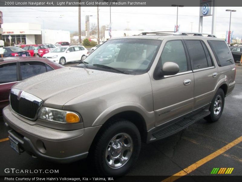 Light Parchment Gold Metallic / Medium Parchment 2000 Lincoln Navigator 4x4