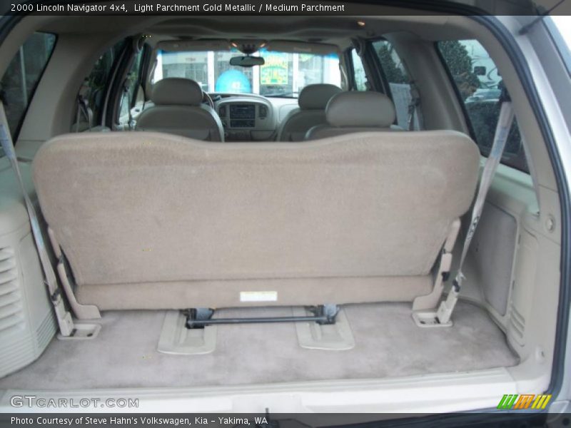  2000 Navigator 4x4 Trunk