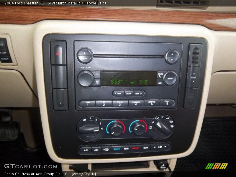 Silver Birch Metallic / Pebble Beige 2004 Ford Freestar SEL