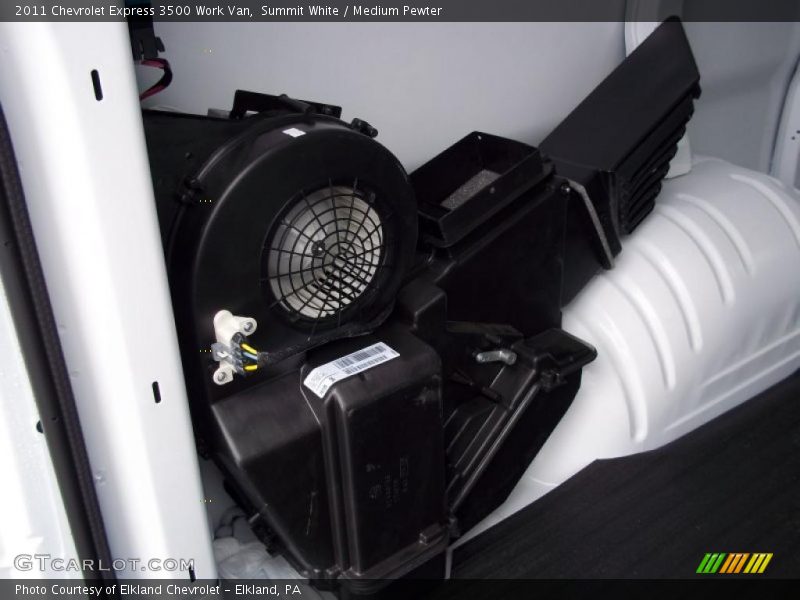 Summit White / Medium Pewter 2011 Chevrolet Express 3500 Work Van