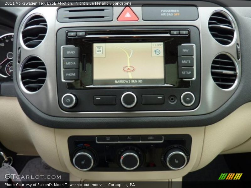 Navigation of 2011 Tiguan SE 4Motion