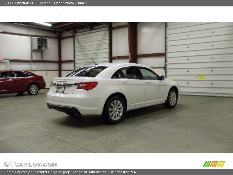 Bright White / Black 2011 Chrysler 200 Touring