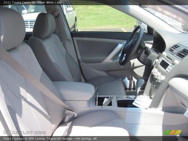 Super White / Ash 2011 Toyota Camry SE