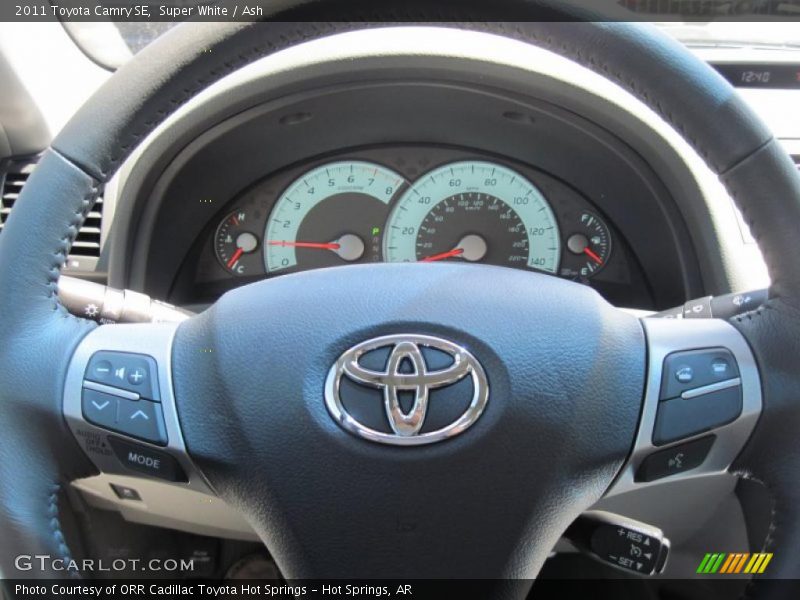 Super White / Ash 2011 Toyota Camry SE
