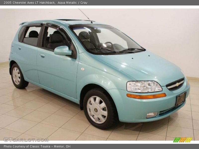 Front 3/4 View of 2005 Aveo LT Hatchback