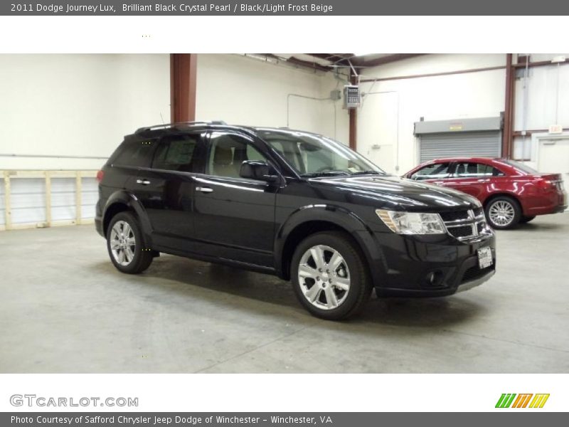 Brilliant Black Crystal Pearl / Black/Light Frost Beige 2011 Dodge Journey Lux