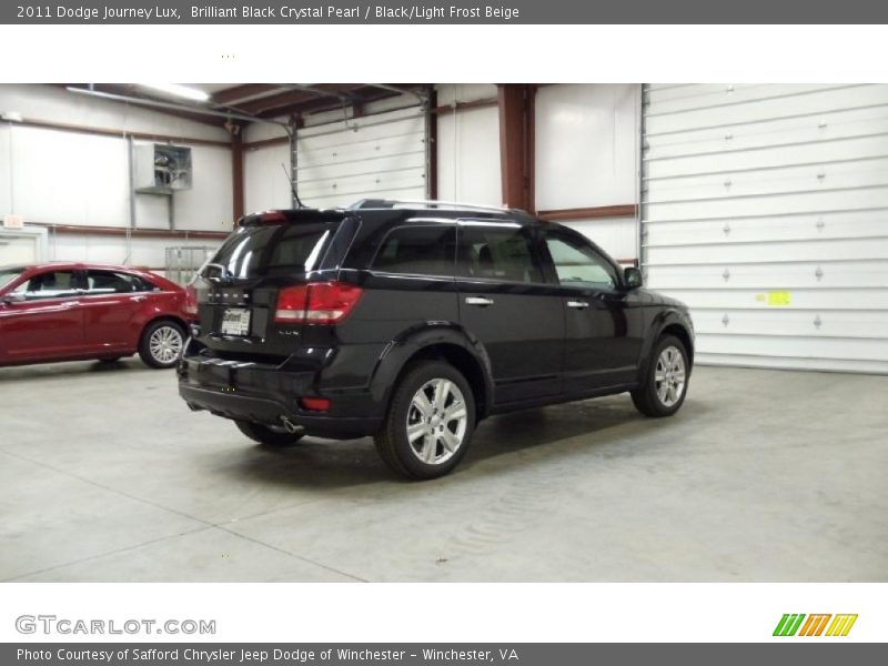 Brilliant Black Crystal Pearl / Black/Light Frost Beige 2011 Dodge Journey Lux