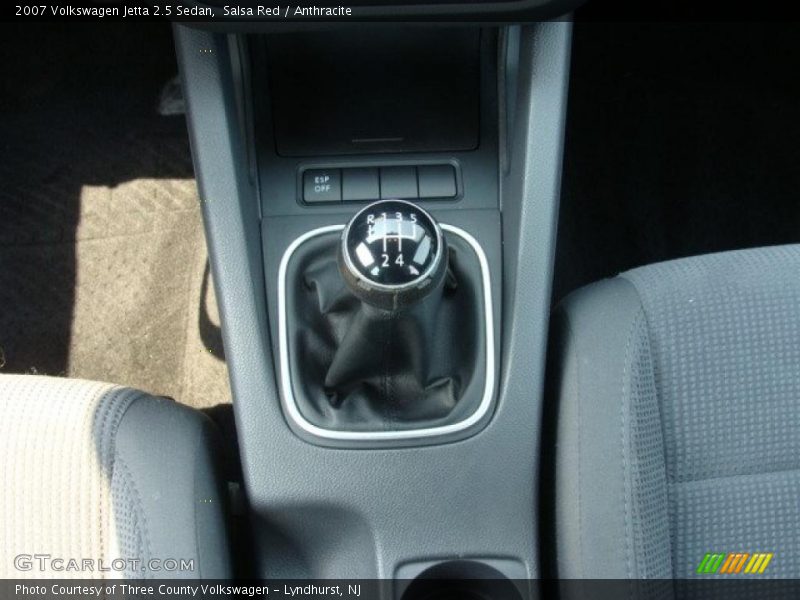  2007 Jetta 2.5 Sedan 5 Speed Manual Shifter