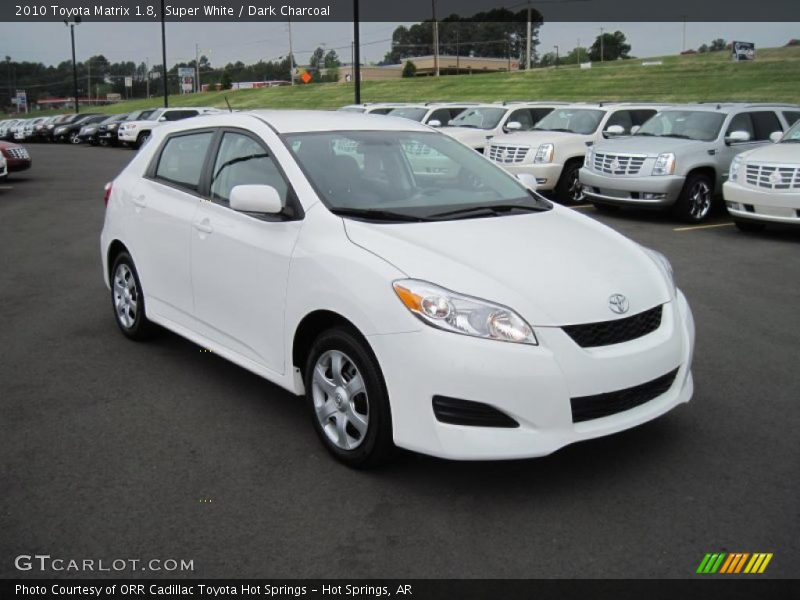 Super White / Dark Charcoal 2010 Toyota Matrix 1.8