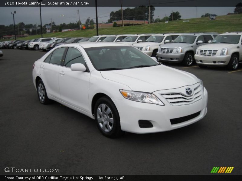 Super White / Ash Gray 2010 Toyota Camry LE