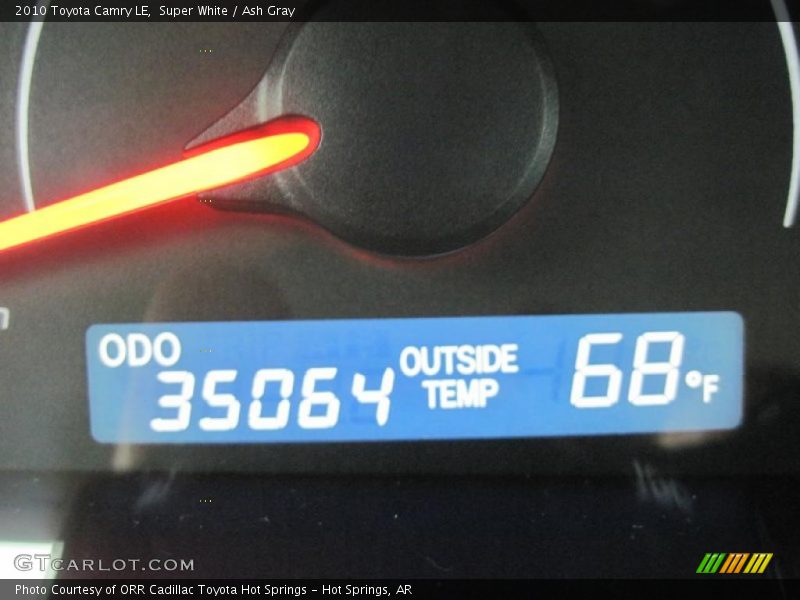 Super White / Ash Gray 2010 Toyota Camry LE