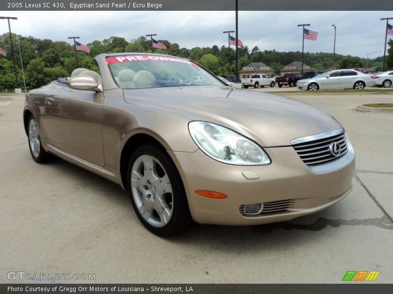 Front 3/4 View of 2005 SC 430