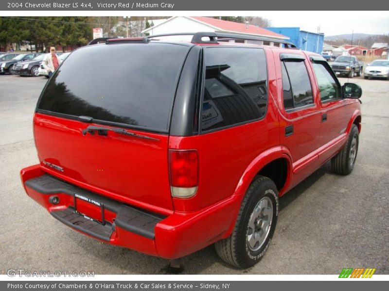Victory Red / Medium Gray 2004 Chevrolet Blazer LS 4x4