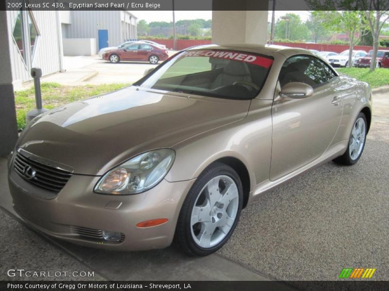 Front 3/4 View of 2005 SC 430