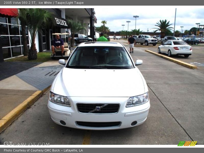 Ice White / Taupe/Light Taupe 2005 Volvo S60 2.5T