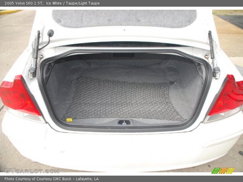 Ice White / Taupe/Light Taupe 2005 Volvo S60 2.5T