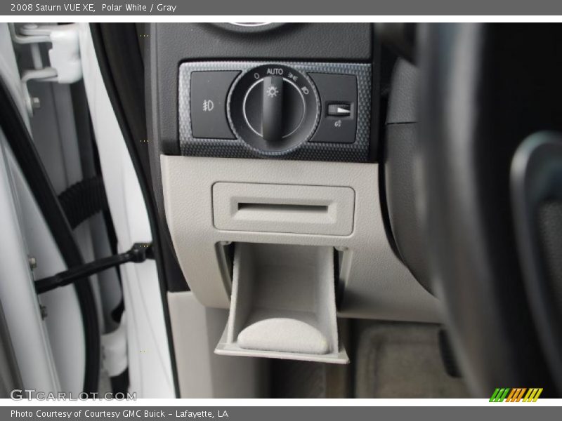 Polar White / Gray 2008 Saturn VUE XE