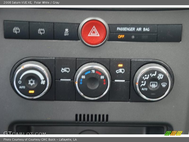 Polar White / Gray 2008 Saturn VUE XE