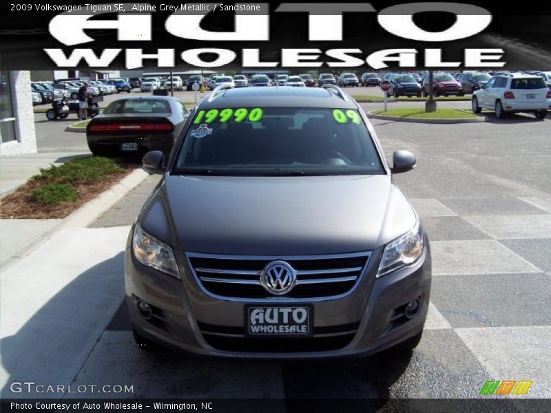 Alpine Grey Metallic / Sandstone 2009 Volkswagen Tiguan SE