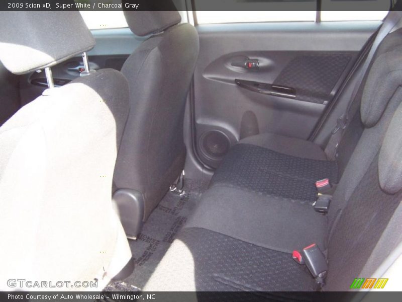 Super White / Charcoal Gray 2009 Scion xD