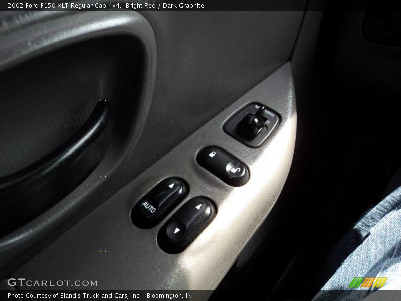 Bright Red / Dark Graphite 2002 Ford F150 XLT Regular Cab 4x4