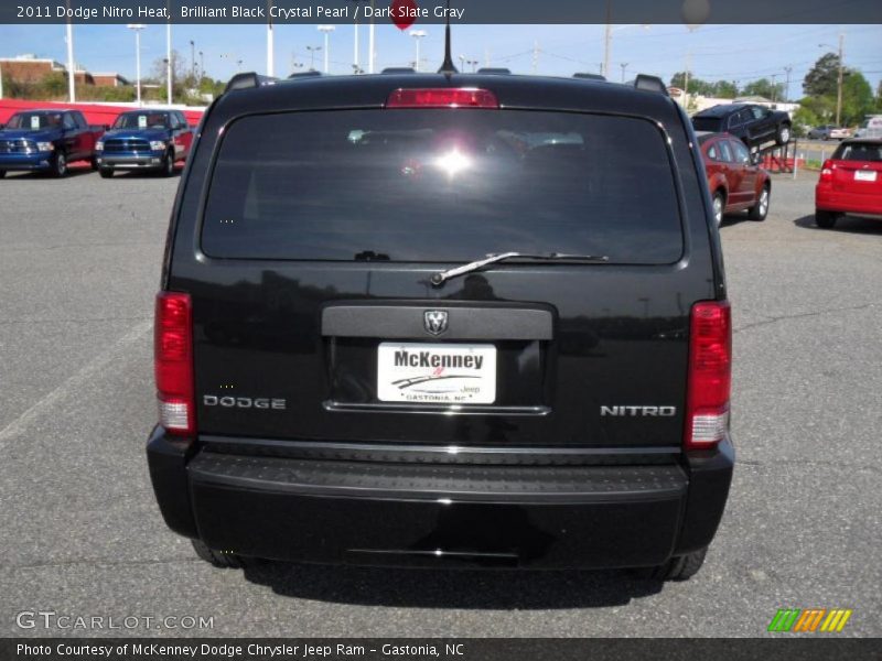 Brilliant Black Crystal Pearl / Dark Slate Gray 2011 Dodge Nitro Heat