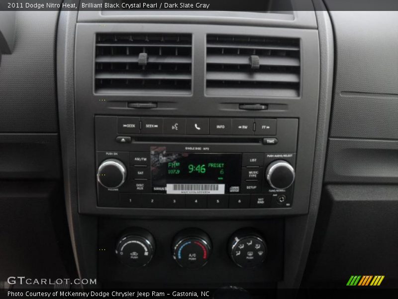 Brilliant Black Crystal Pearl / Dark Slate Gray 2011 Dodge Nitro Heat