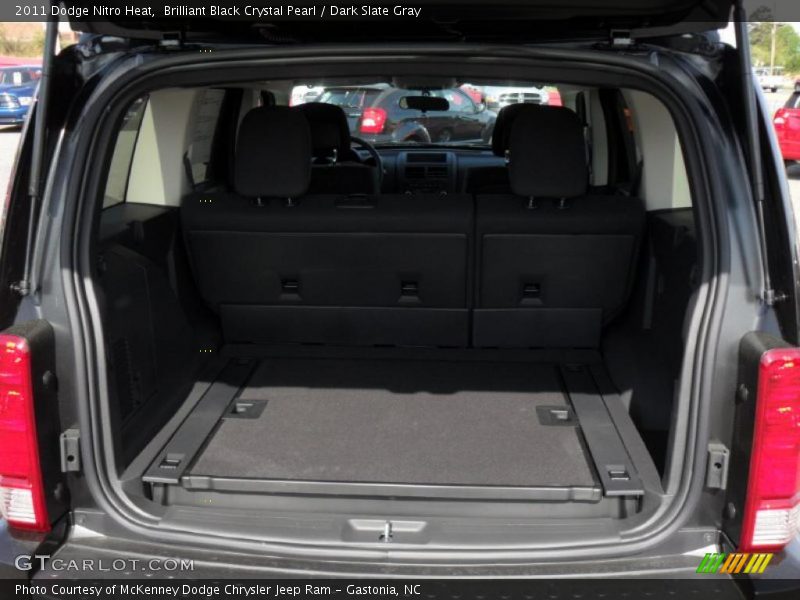 Brilliant Black Crystal Pearl / Dark Slate Gray 2011 Dodge Nitro Heat