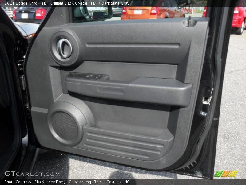 Brilliant Black Crystal Pearl / Dark Slate Gray 2011 Dodge Nitro Heat