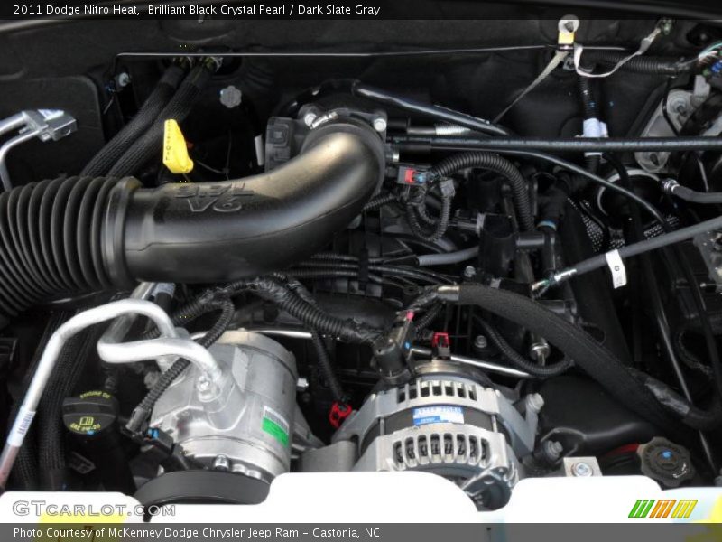 Brilliant Black Crystal Pearl / Dark Slate Gray 2011 Dodge Nitro Heat