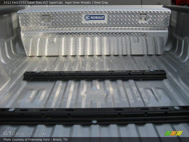 Ingot Silver Metallic / Steel Gray 2011 Ford F250 Super Duty XLT SuperCab