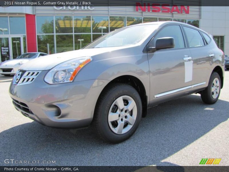 Gotham Gray Metallic / Black 2011 Nissan Rogue S