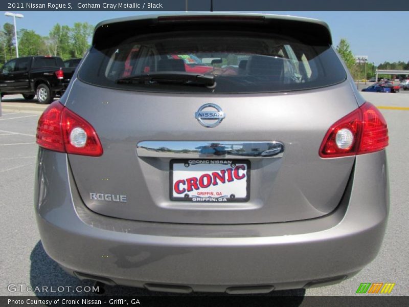 Gotham Gray Metallic / Black 2011 Nissan Rogue S