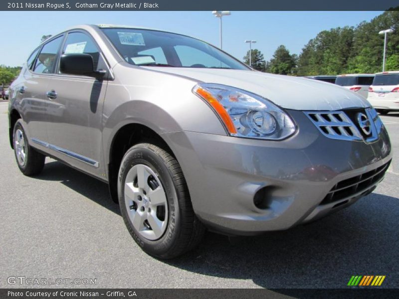 Gotham Gray Metallic / Black 2011 Nissan Rogue S