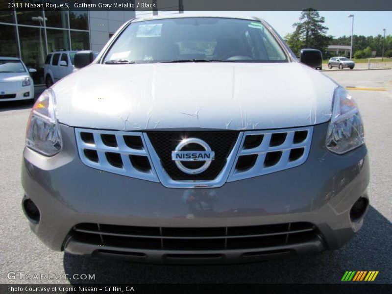 Gotham Gray Metallic / Black 2011 Nissan Rogue S