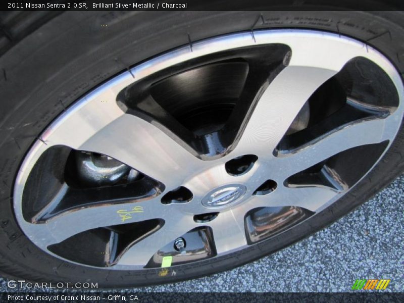 Brilliant Silver Metallic / Charcoal 2011 Nissan Sentra 2.0 SR