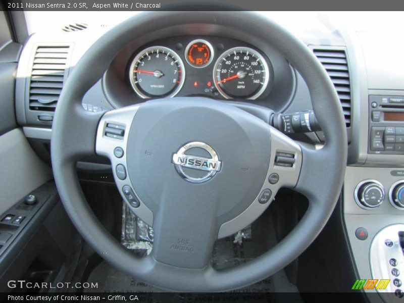 Aspen White / Charcoal 2011 Nissan Sentra 2.0 SR