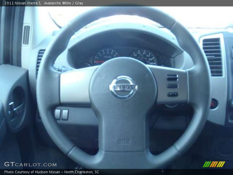 Avalanche White / Gray 2011 Nissan Xterra S