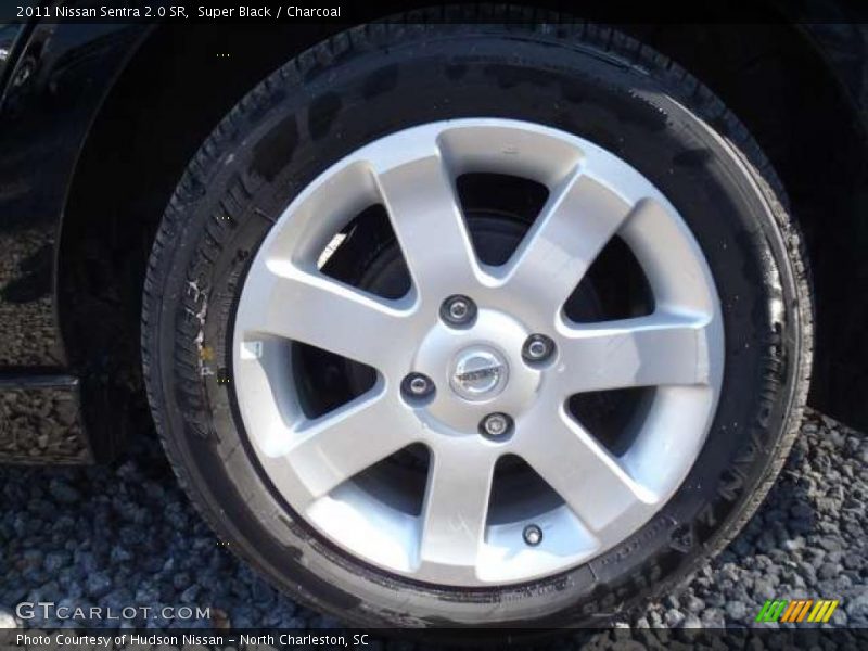 Super Black / Charcoal 2011 Nissan Sentra 2.0 SR