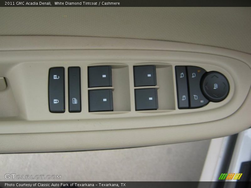 White Diamond Tintcoat / Cashmere 2011 GMC Acadia Denali