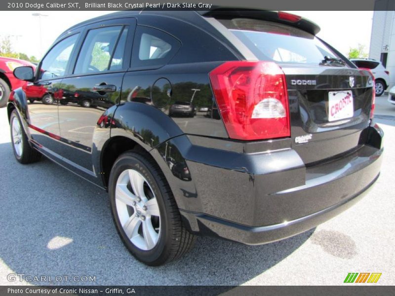 Brilliant Black Crystal Pearl / Dark Slate Gray 2010 Dodge Caliber SXT