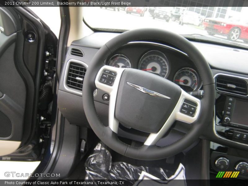 Blackberry Pearl / Black/Light Frost Beige 2011 Chrysler 200 Limited