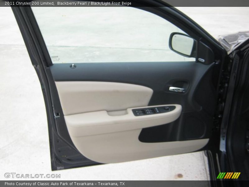 Blackberry Pearl / Black/Light Frost Beige 2011 Chrysler 200 Limited